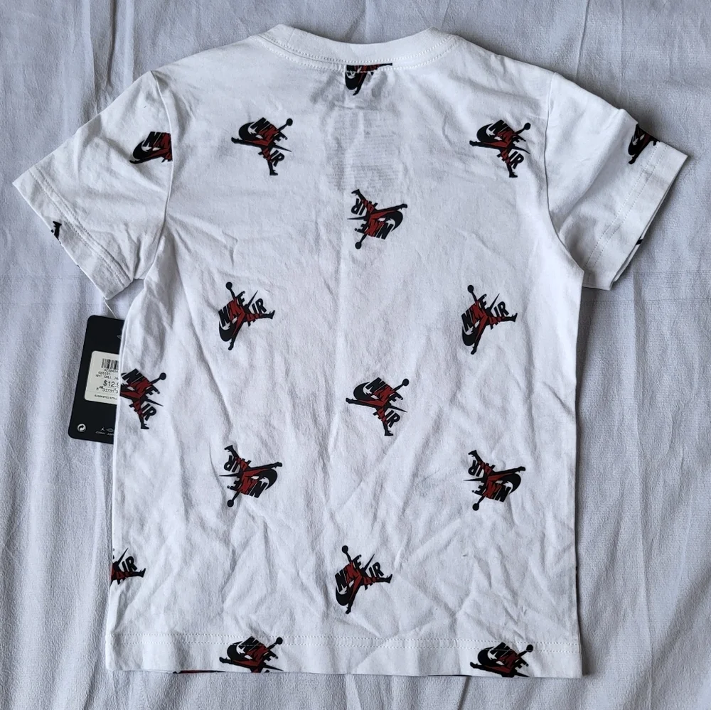 Nike air Jordan Tshirt Kids Size 5-6yrs M
